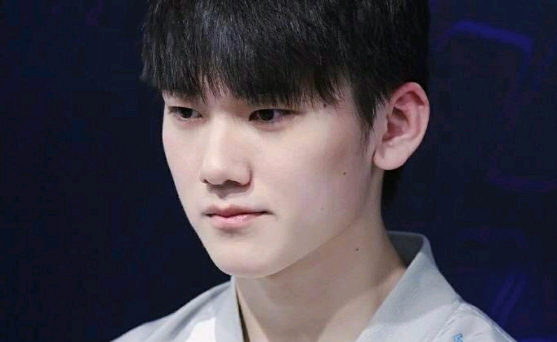 卓然独立天地间！NaVi登顶BLAST全球总决赛