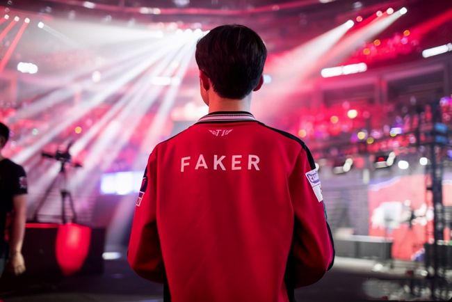 HObbit：加以提升，未来我们或能达到巅峰A队的状态