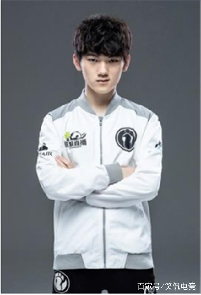 siuhy：入队的时候，Twistzz就明确表示由我接管指挥权