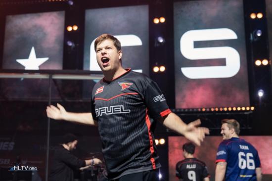 Weibo Gaming vs BLG赛前数据前瞻：BLG拥有最高的对线经济差